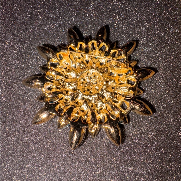 Vintage Sparkling Blue Gem Brooch - Picture 3 of 3